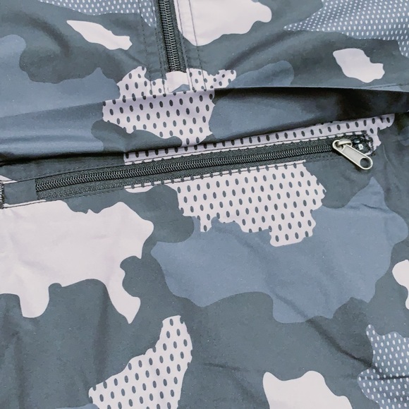 NWT💗🆕 Champion Mens Camo 1/2 Zip HOODED PULLOVER L - Picture 6 of 12